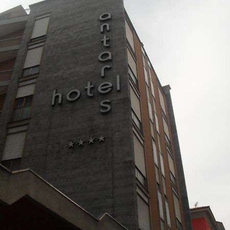 Hotel Antares 아로나 외부 사진