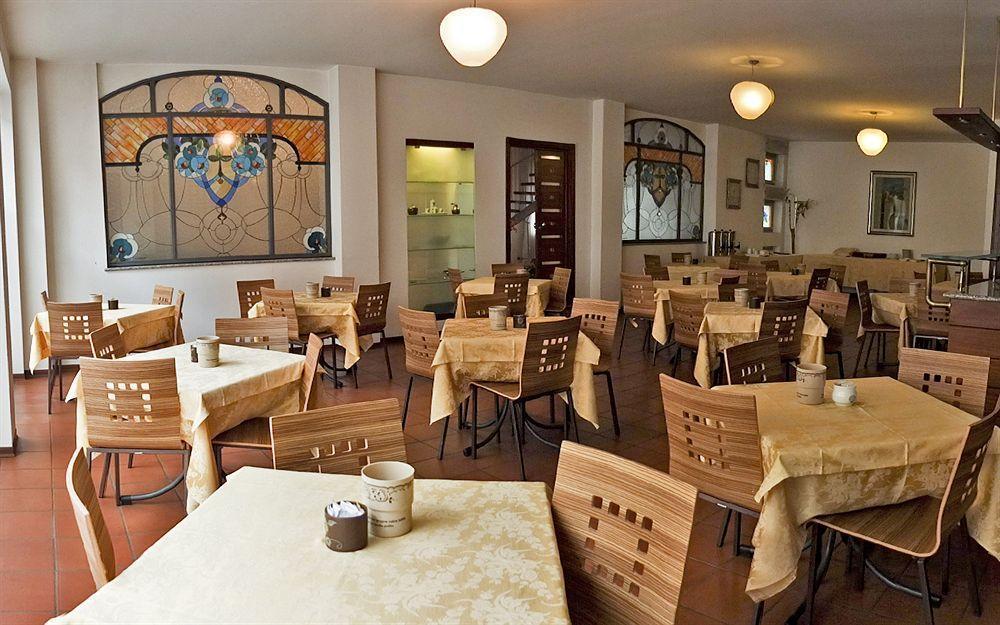 Hotel Antares 아로나 외부 사진