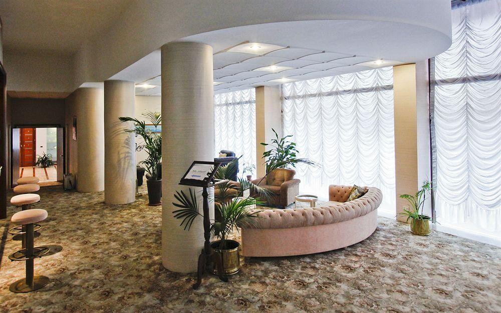 Hotel Antares 아로나 외부 사진