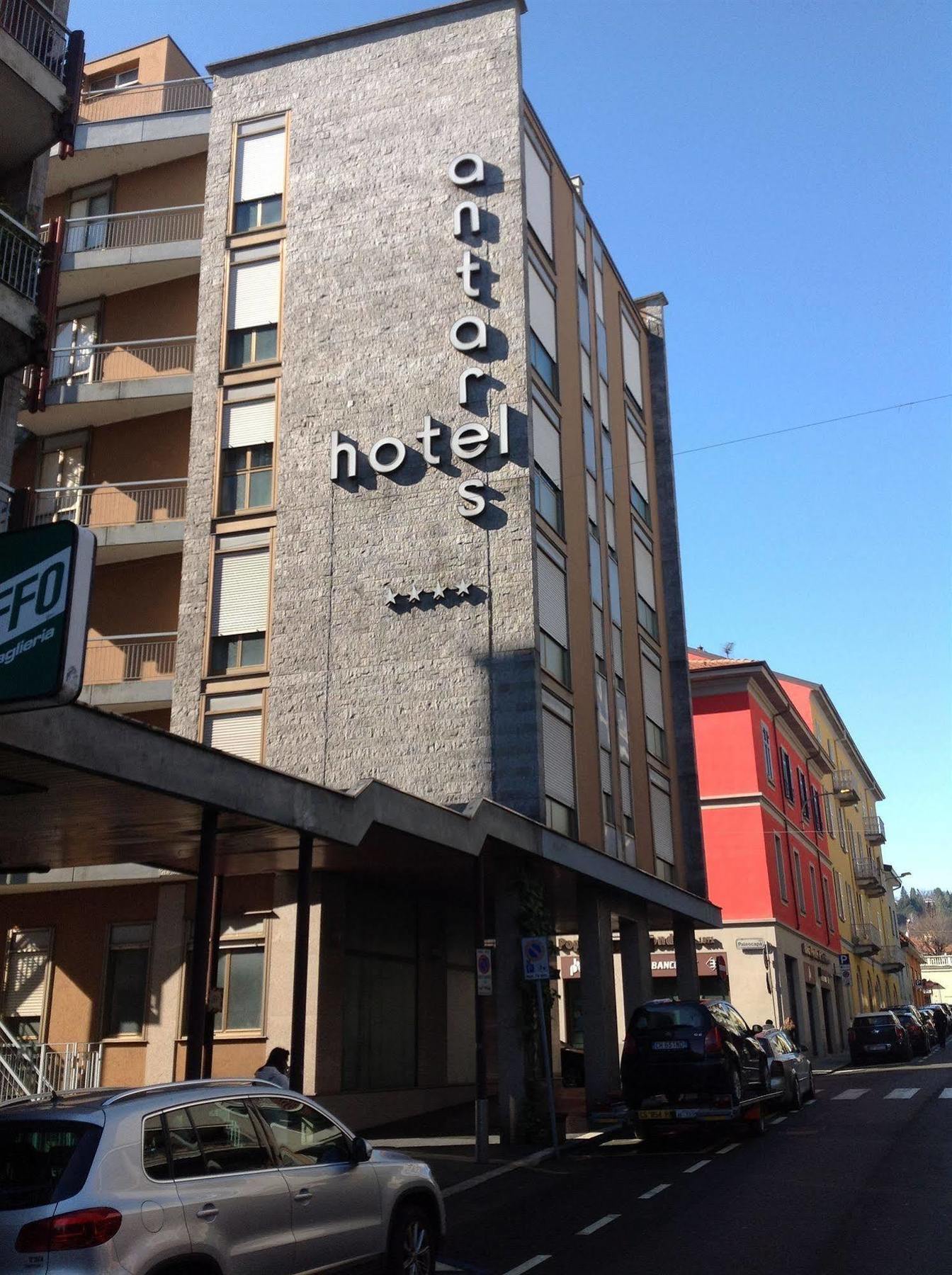 Hotel Antares 아로나 외부 사진