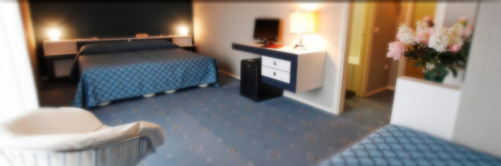 Hotel Antares 아로나 외부 사진